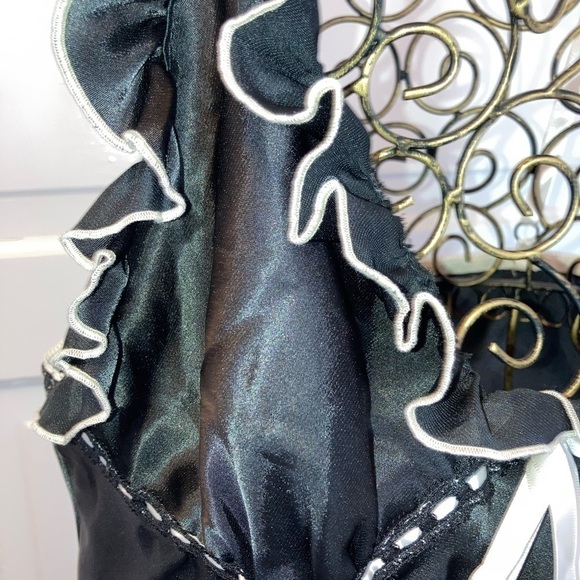 ADORABLE Black Nightie And Robe - Picture 2 of 15